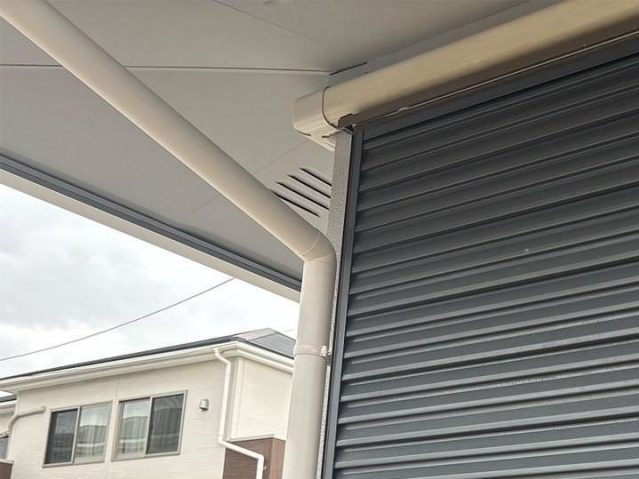 高砂市の軒店と雨戸の塗装完了